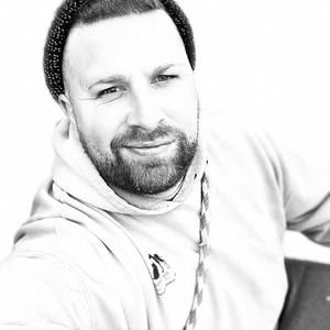 Meet your Posher, Zach